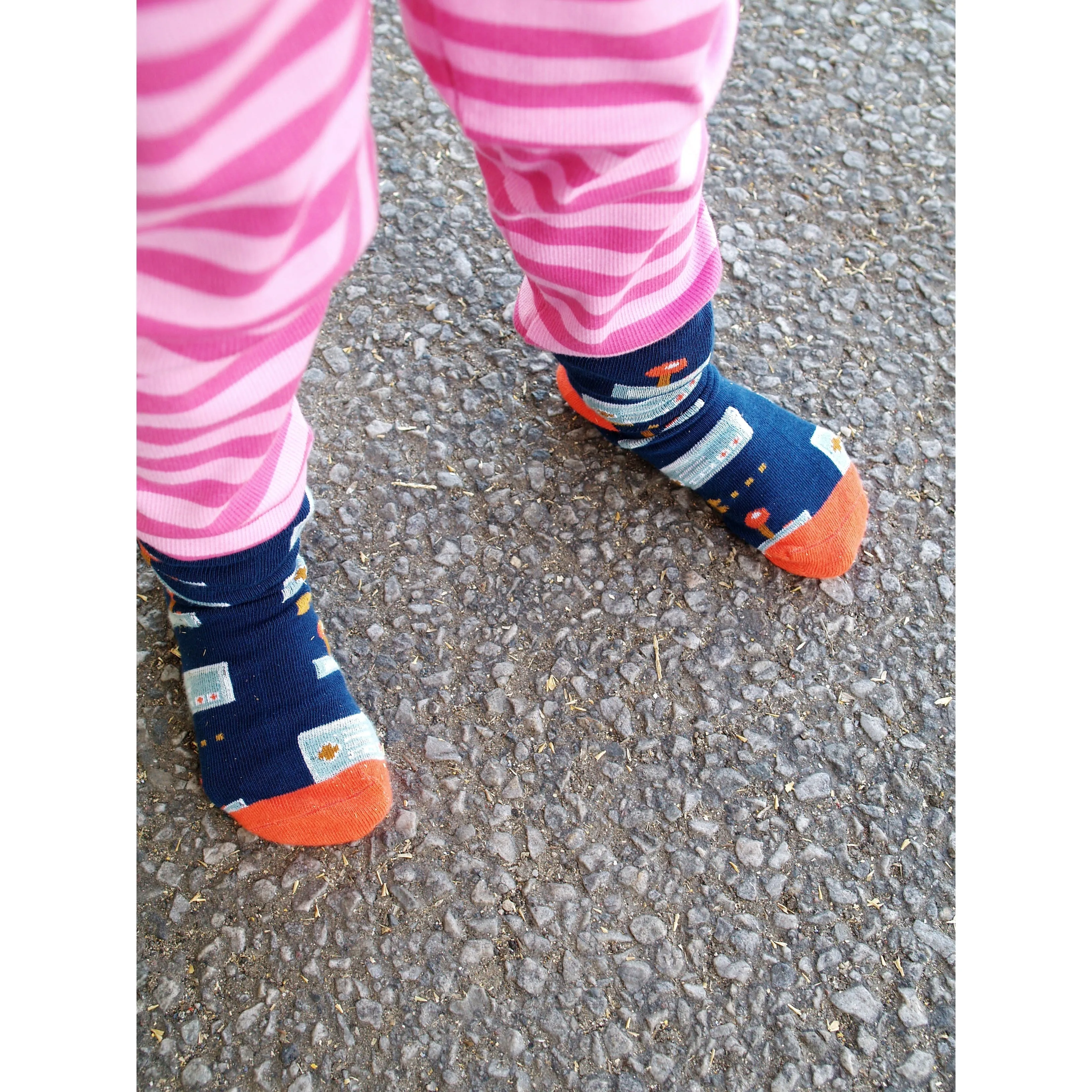 Pink / Purple Striped - 2 Left Size 9-11 & 11-13 years
